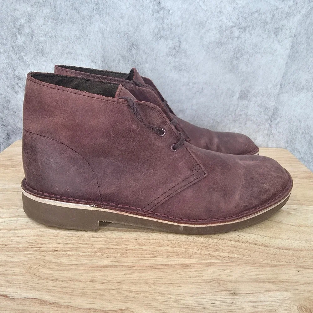 Clarks Bushacre 2 Boots Mens 10 Leather Chukka Aubergine Wine Ankle Lace Up